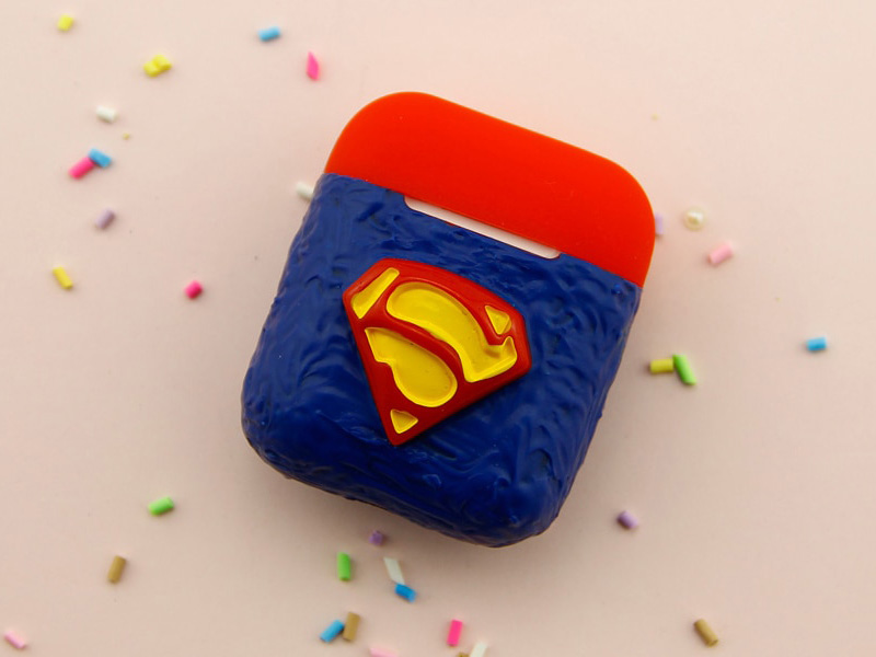 Силиконовый чехол с символикой супергероя супермен